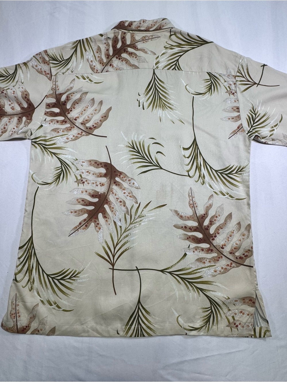 Men's Beige Tropical Print Short Sleeve Button-Down Shirt - Picture 5 of 9